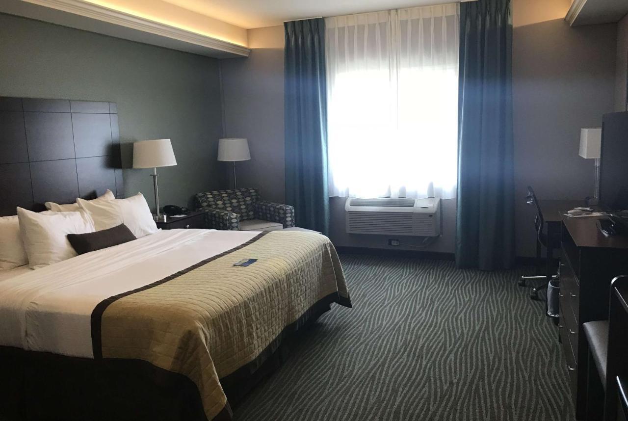 Baymont By Wyndham Bellevue Hotel Exterior photo